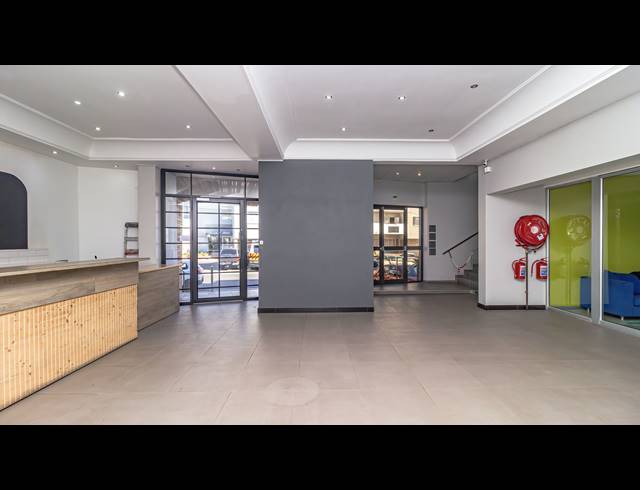 2,400M² BUSINESS CENTRE FOR SALE IN MILNERTON CENTRAL
